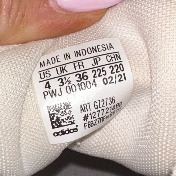 Adidas Breaknet youth size 4 court Shoes Sneakers - Picture 5 of 5